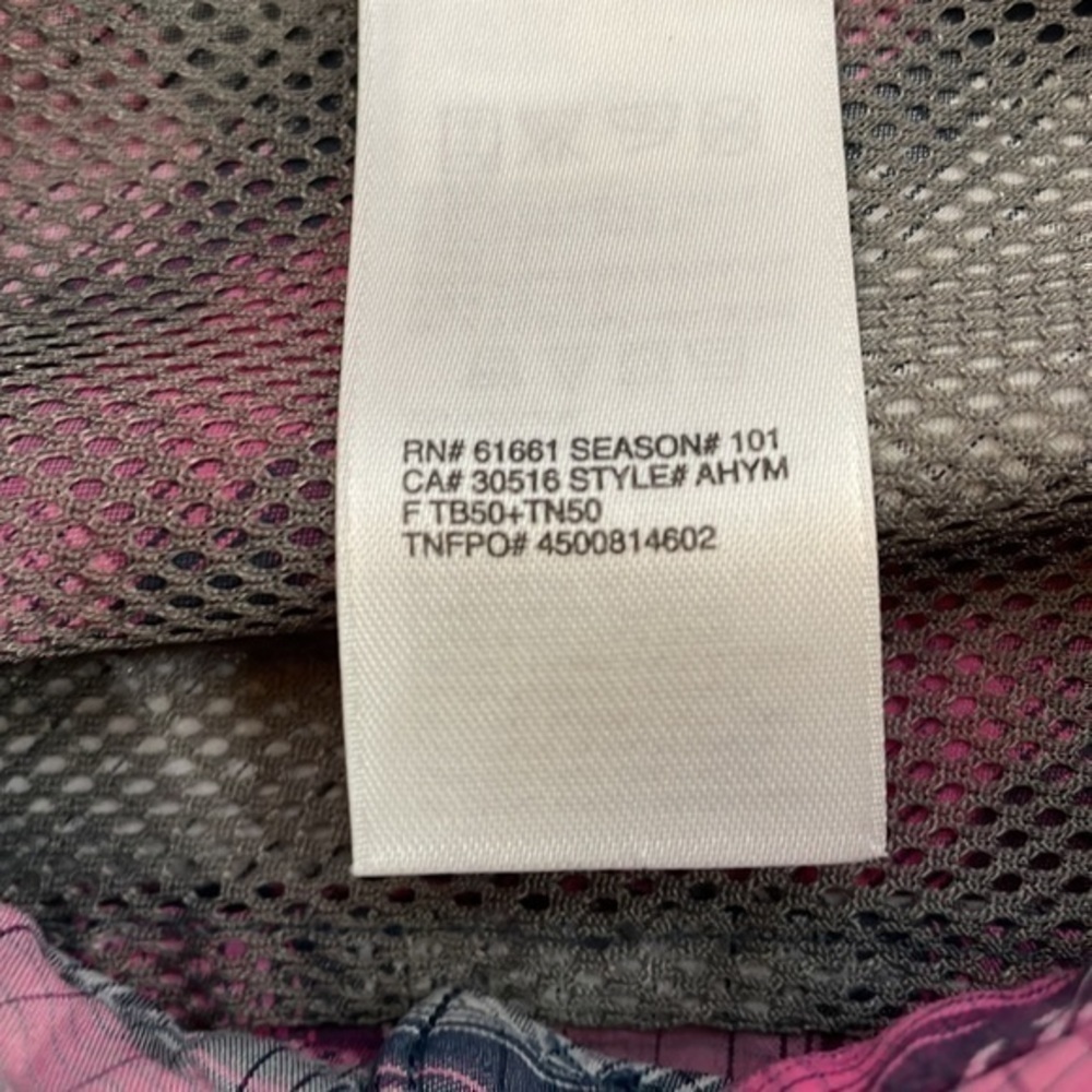 The North Face | Long Sleeve Plaid Shirt Pink/Grey - Picture 6 of 6